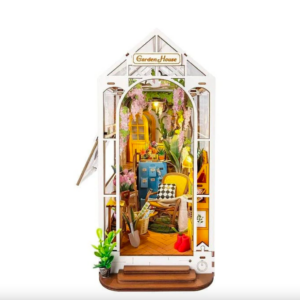 DIY Cosy Miniature - Greenhouse Book Nook